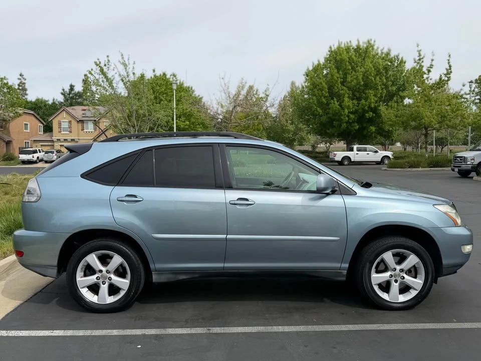 2007 Lexus RX 2nd Gen - Image 4 of 13