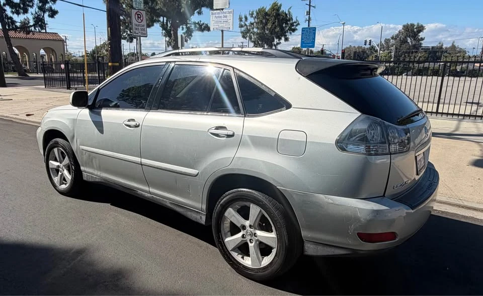 2007 Lexus RX 2nd Gen - Image 6 of 8