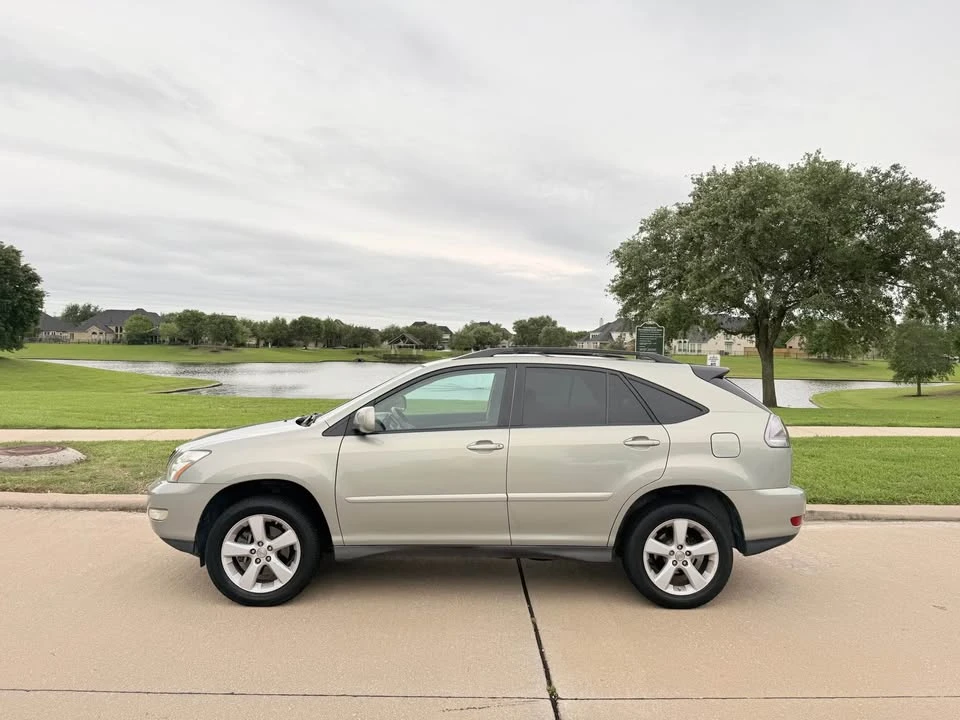 2007 Lexus RX 2nd Gen - Image 6 of 17