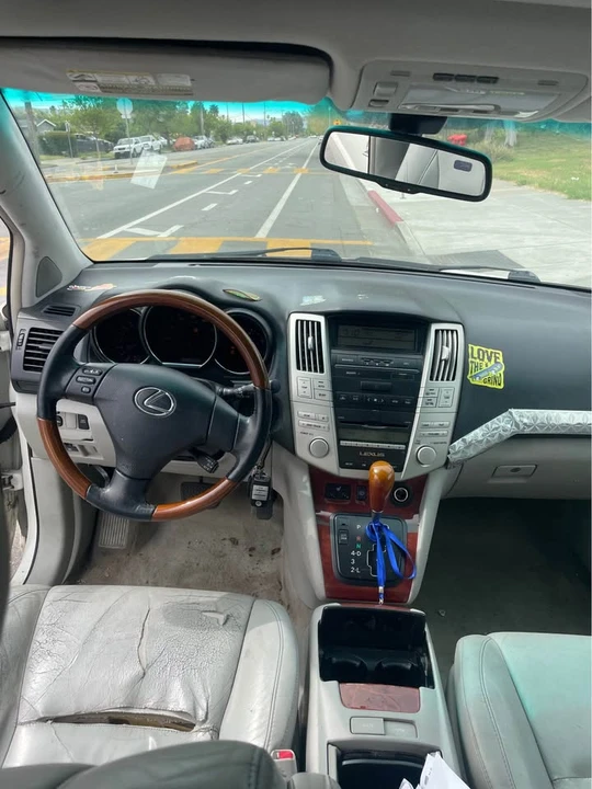 2007 Lexus RX 2nd Gen - Image 3 of 11
