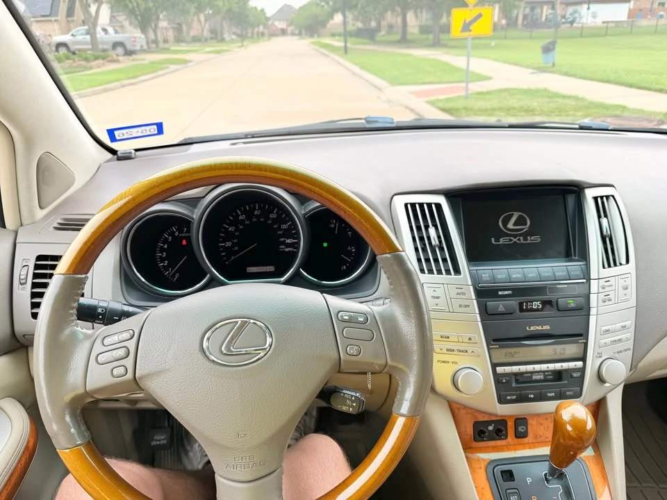 2007 Lexus RX 2nd Gen - Image 13 of 17