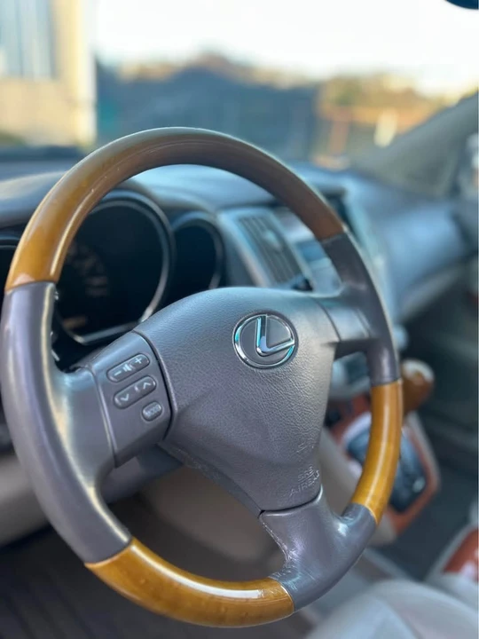 2007 Lexus RX 2nd Gen - Image 7 of 9
