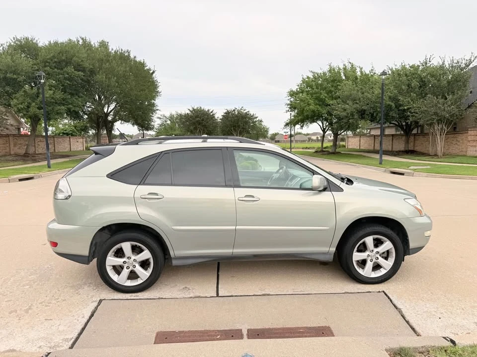 2007 Lexus RX 2nd Gen - Image 5 of 17