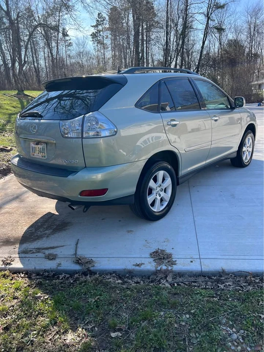 2007 Lexus RX 2nd Gen - Image 4 of 13
