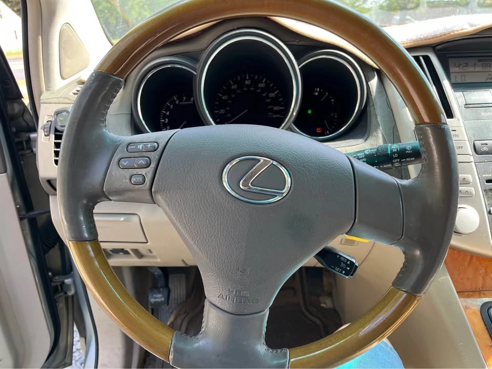 2007 Lexus RX 2nd Gen - Image 16 of 20