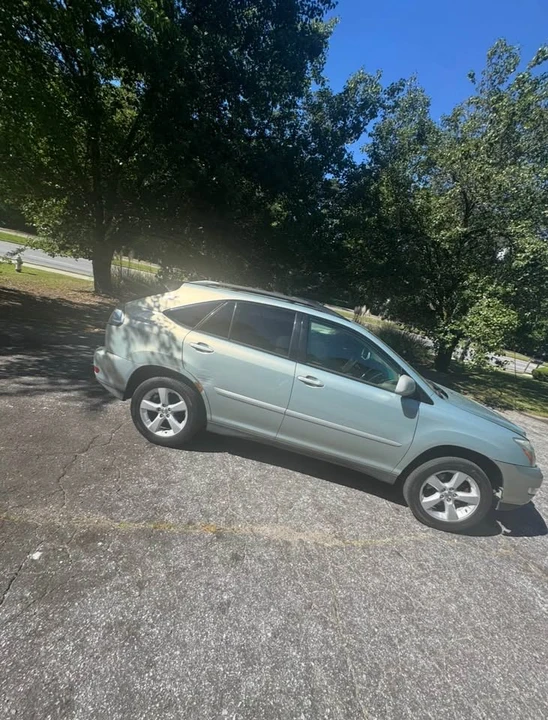 2007 Lexus RX 2nd Gen - Image 11 of 13