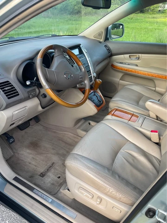 2007 Lexus RX 2nd Gen - Image 12 of 20