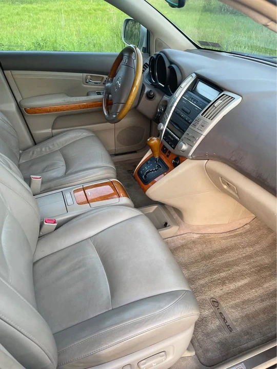 2007 Lexus RX 2nd Gen - Image 14 of 20