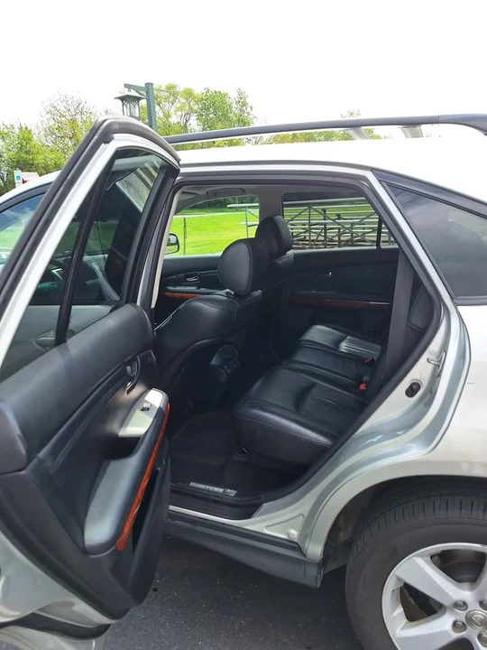 2007 Lexus RX 2nd Gen - Image 12 of 13