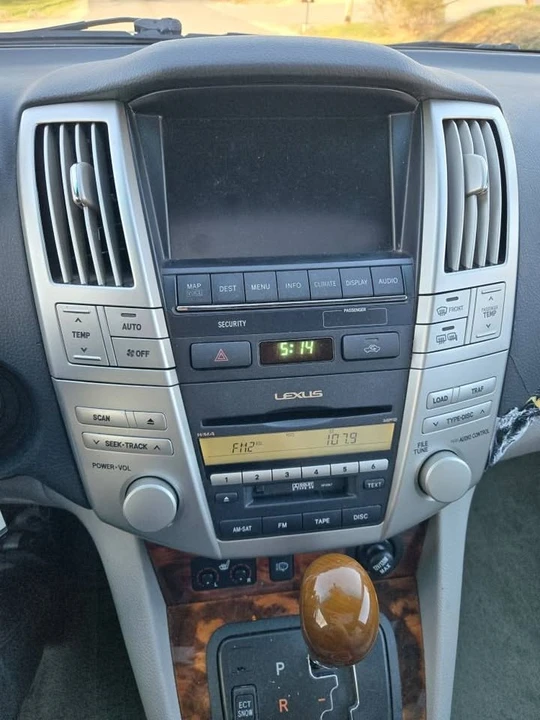 2007 Lexus RX 2nd Gen - Image 12 of 14