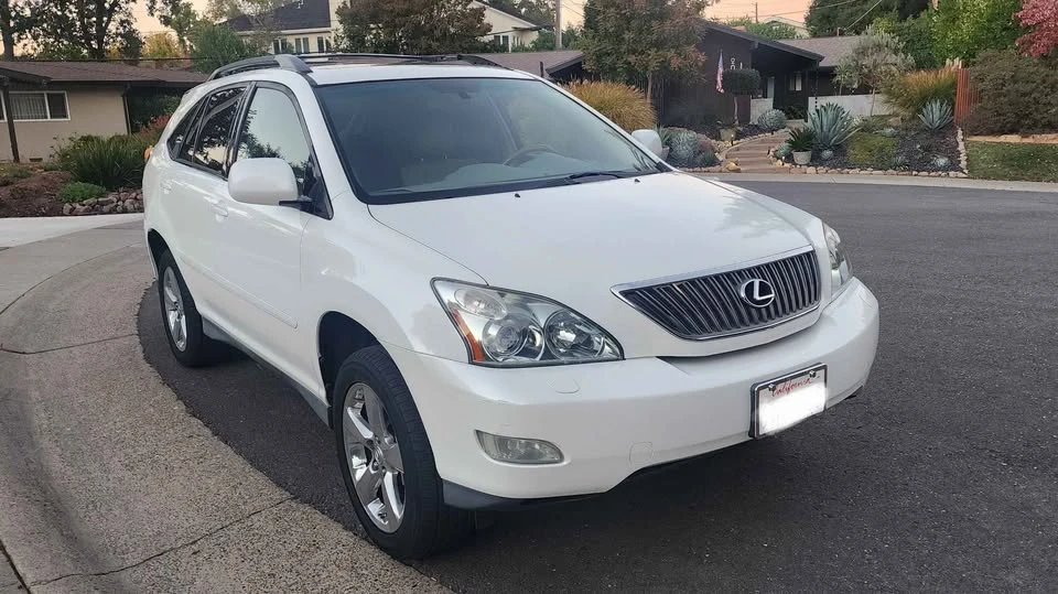2007 Lexus RX 2nd Gen - Image 2 of 13