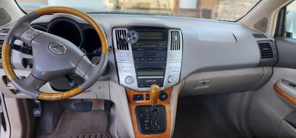 2007 Lexus RX 2nd Gen - Image 6 of 13