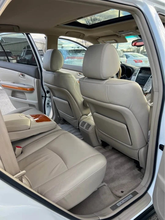 2007 Lexus RX 2nd Gen - Image 12 of 17