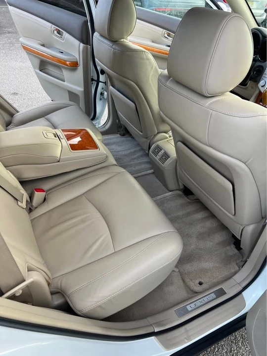 2007 Lexus RX 2nd Gen - Image 13 of 17