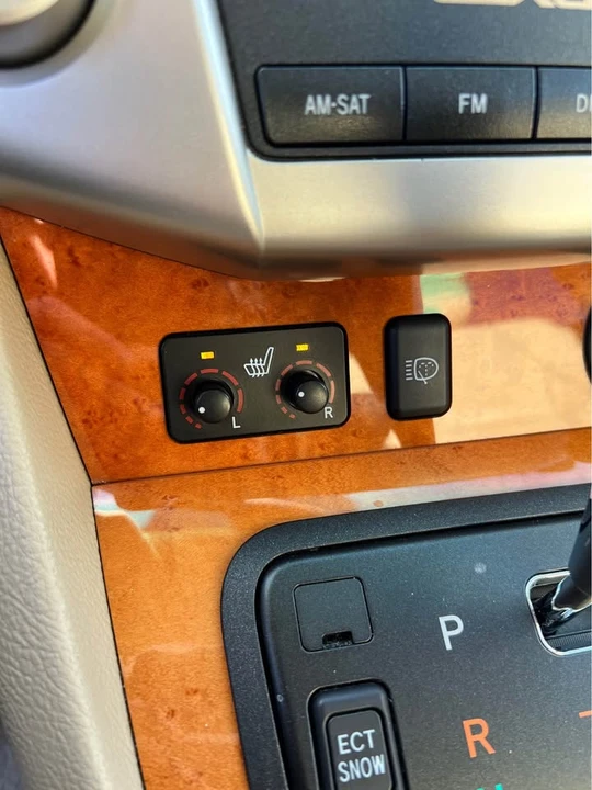 2007 Lexus RX 2nd Gen - Image 14 of 17