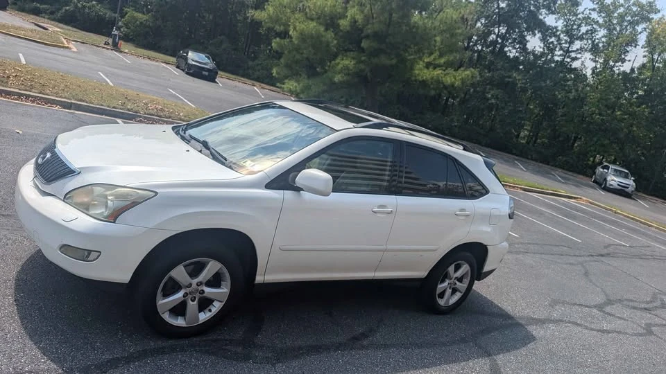 2007 Lexus RX 2nd Gen - Image 3 of 13