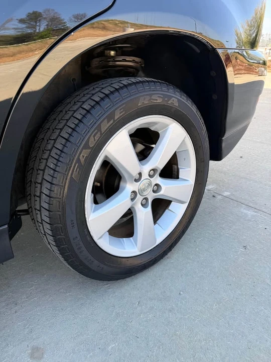 2007 Lexus RX 2nd Gen - Image 16 of 19