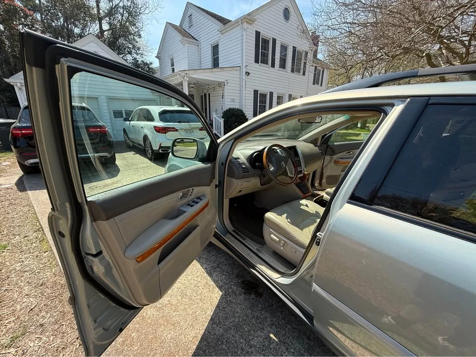 2007 Lexus RX 2nd Gen - Image 15 of 20