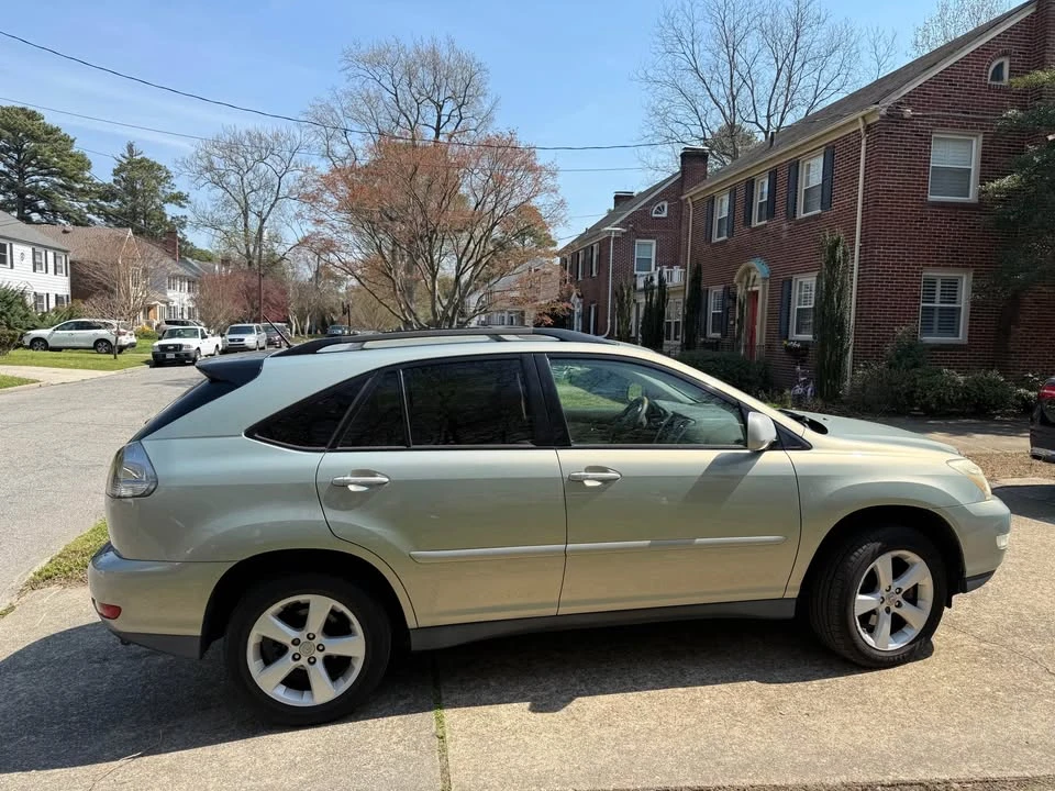 2007 Lexus RX 2nd Gen - Image 5 of 20