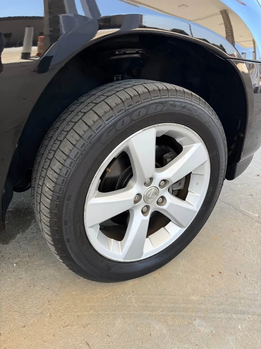 2007 Lexus RX 2nd Gen - Image 18 of 19
