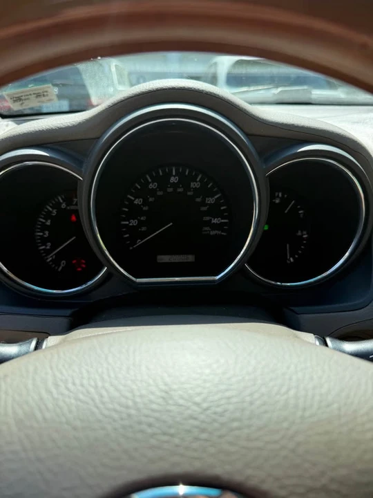 2007 Lexus RX 2nd Gen - Image 18 of 20