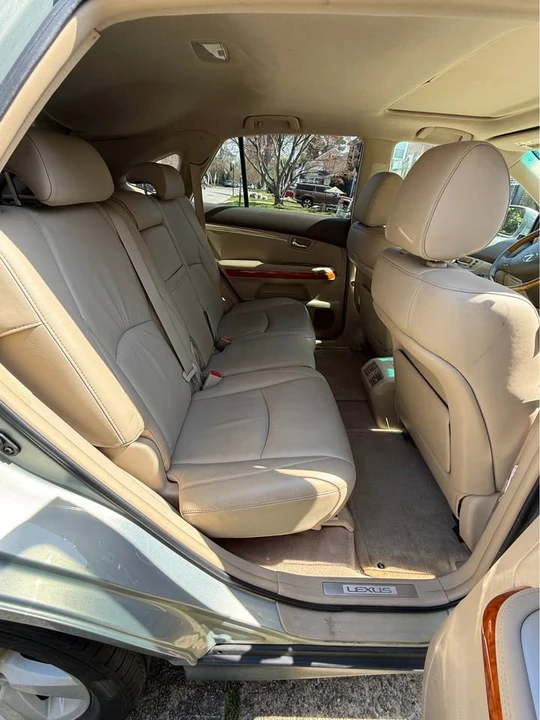 2007 Lexus RX 2nd Gen - Image 9 of 20