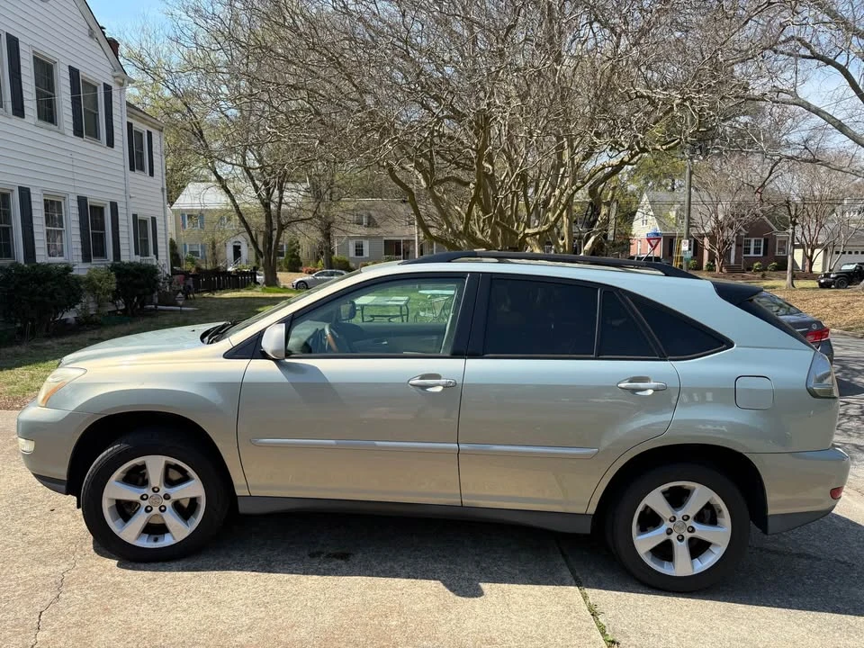 2007 Lexus RX 2nd Gen - Image 3 of 20