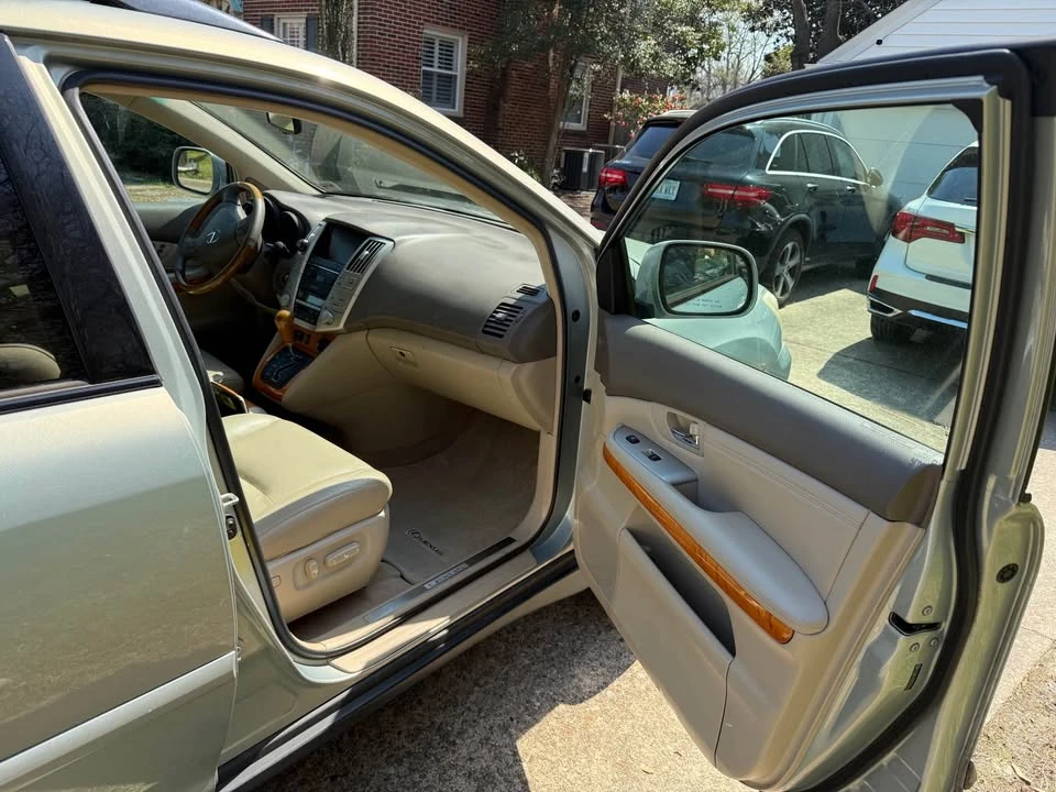 2007 Lexus RX 2nd Gen - Image 6 of 20