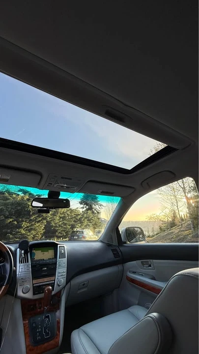 2007 Lexus RX 2nd Gen - Image 8 of 10