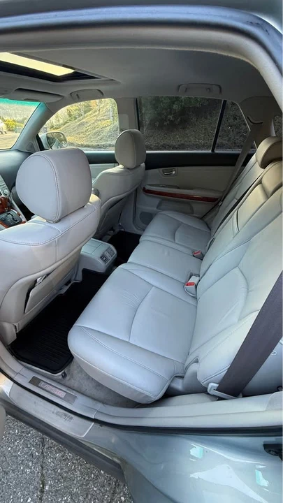 2007 Lexus RX 2nd Gen - Image 6 of 10