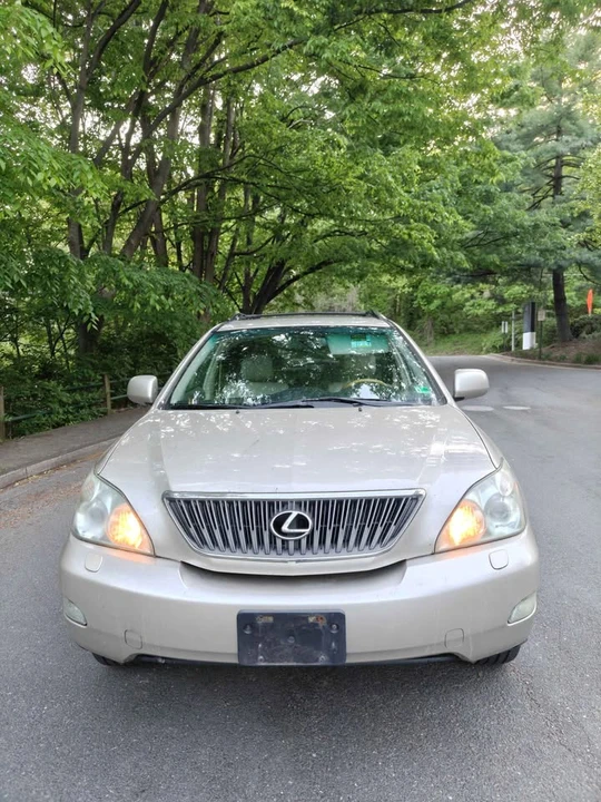 2007 Lexus RX 2nd Gen - Image 2 of 19
