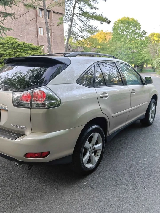 2007 Lexus RX 2nd Gen - Image 12 of 19