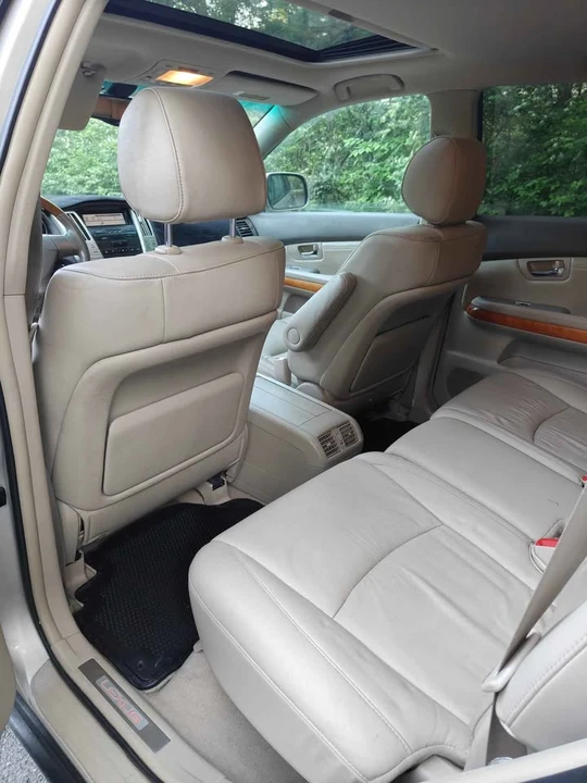 2007 Lexus RX 2nd Gen - Image 9 of 19