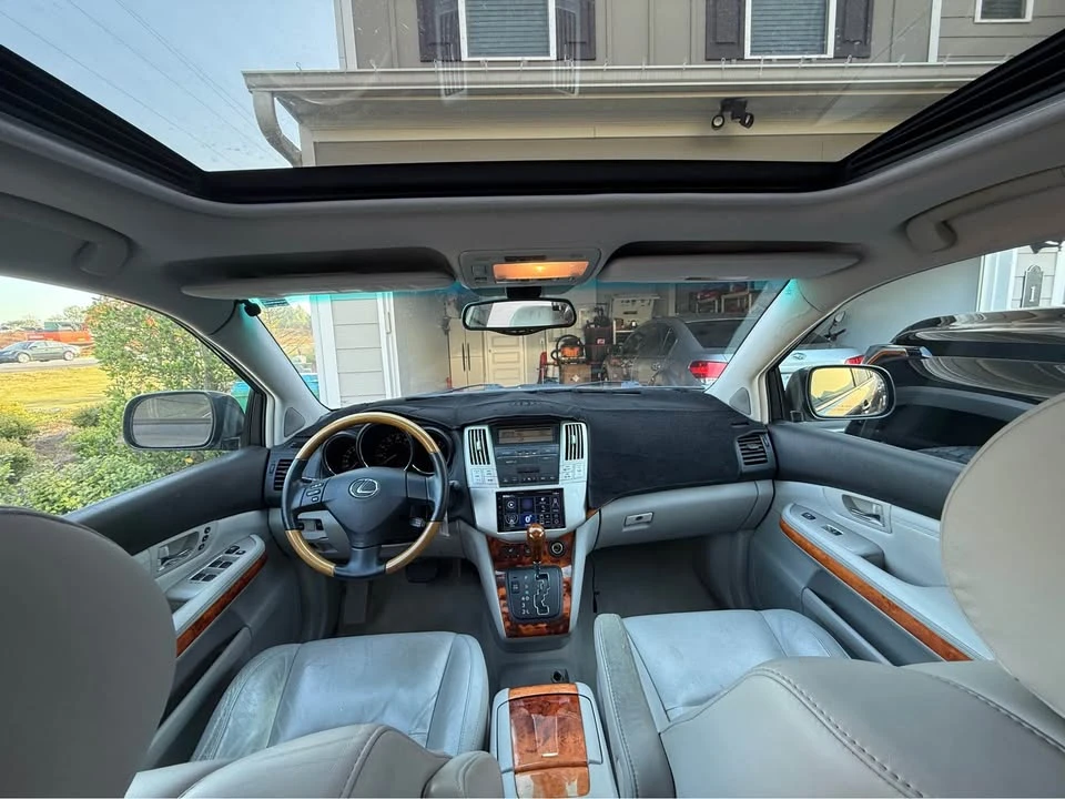 2007 Lexus RX 2nd Gen - Image 13 of 17