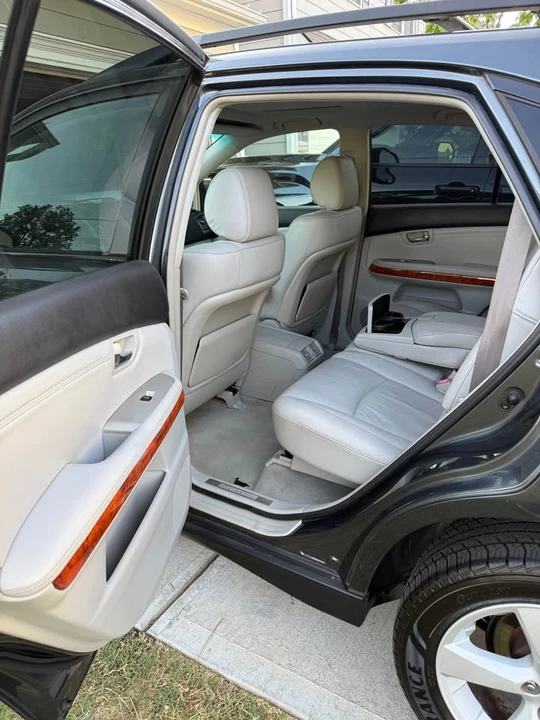 2007 Lexus RX 2nd Gen - Image 12 of 17