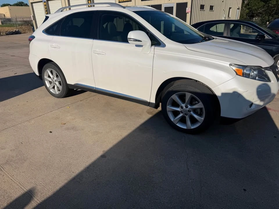 2007 Lexus RX 2nd Gen - Image 3 of 16