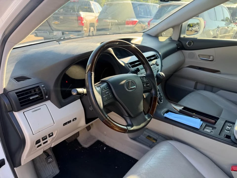 2007 Lexus RX 2nd Gen - Image 9 of 16