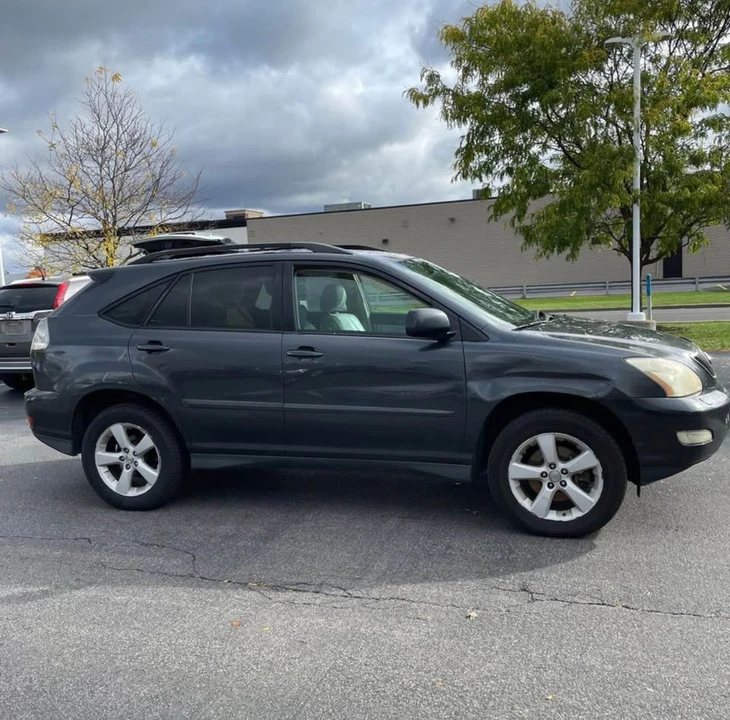 2007 Lexus RX 2nd Gen - Image 3 of 13