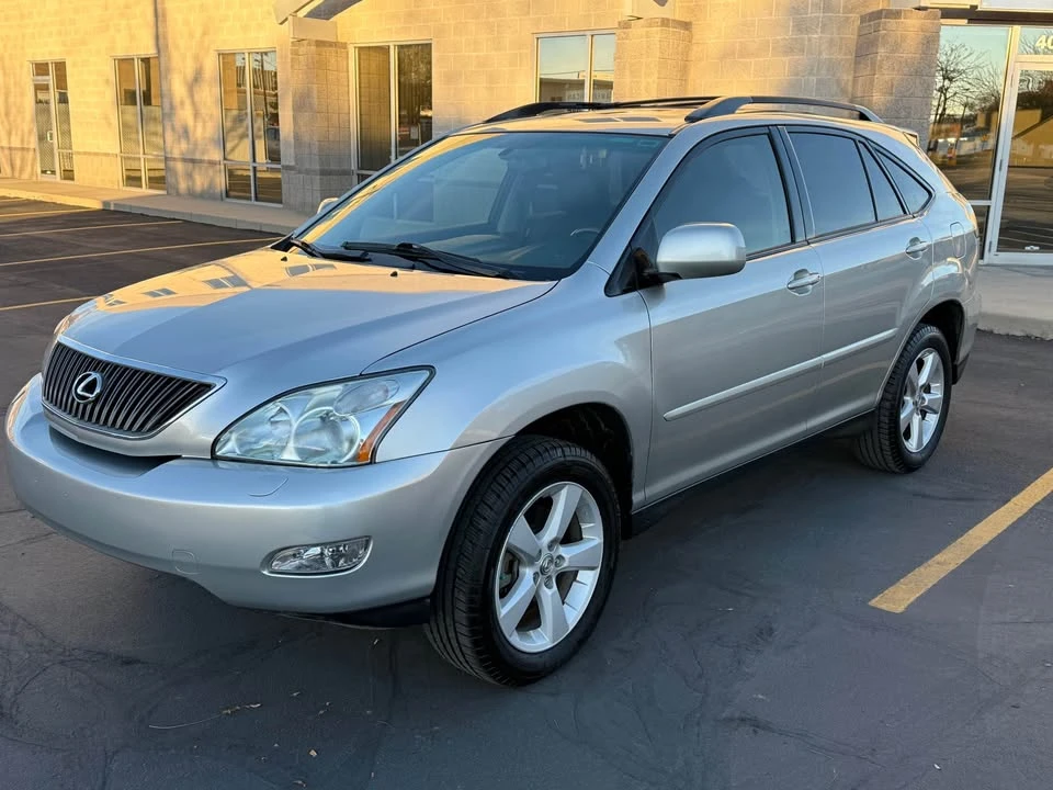 2007 Lexus RX 2nd Gen - Image 2 of 10