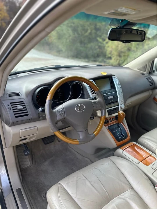 2007 Lexus RX 2nd Gen - Image 17 of 20