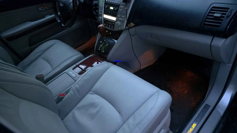 2007 Lexus RX 2nd Gen - Image 3 of 11