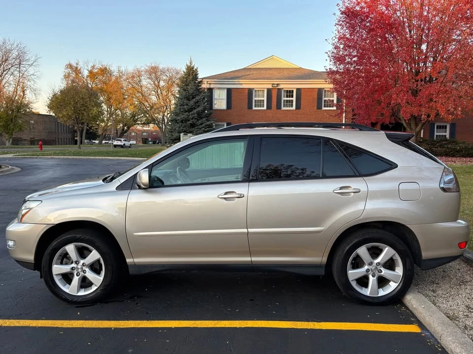 2007 Lexus RX 2nd Gen - Image 2 of 10
