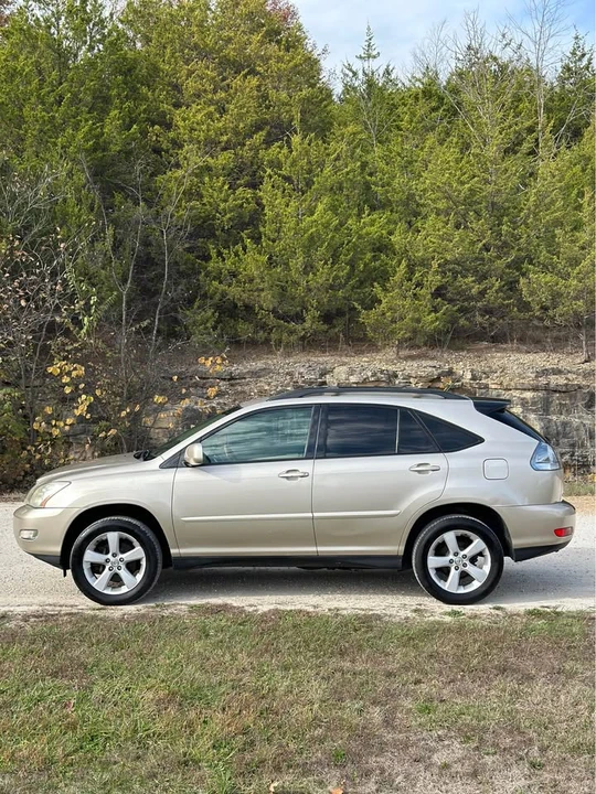2007 Lexus RX 2nd Gen - Image 2 of 20