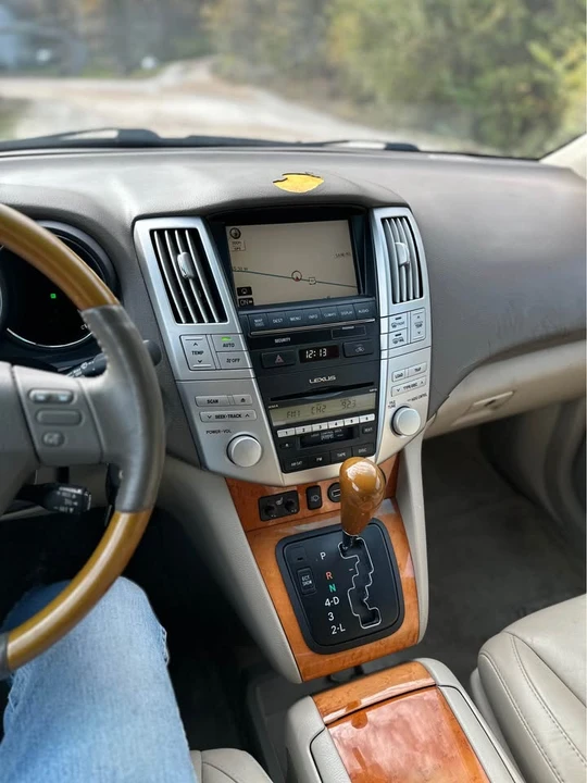 2007 Lexus RX 2nd Gen - Image 18 of 20