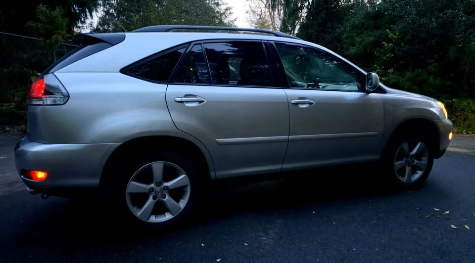2007 Lexus RX 2nd Gen - Image 2 of 11