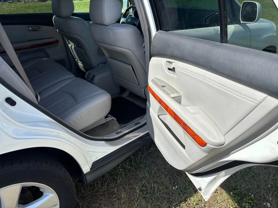 2007 Lexus RX 2nd Gen - Image 8 of 10