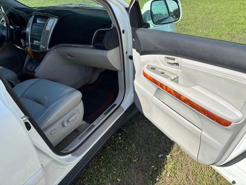 2007 Lexus RX 2nd Gen - Image 9 of 10