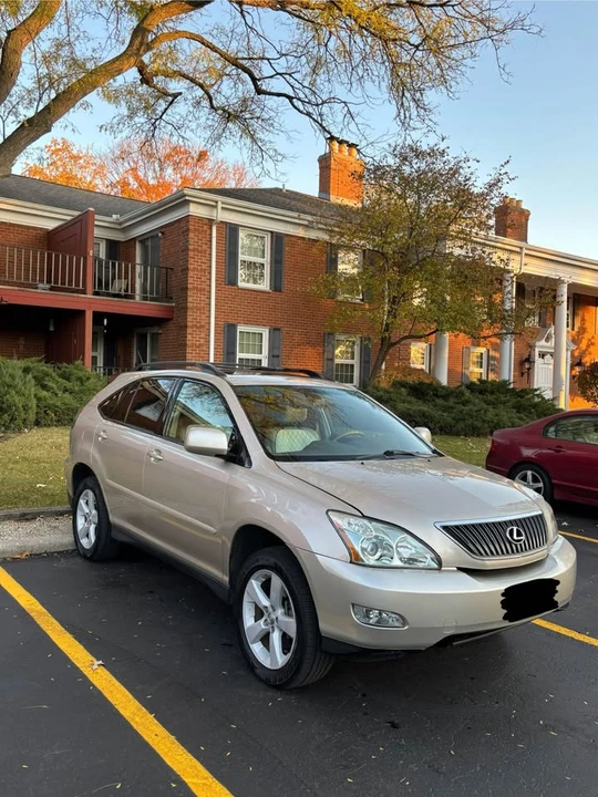 2007 Lexus RX 2nd Gen - Image 3 of 10