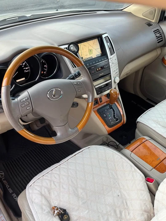 2007 Lexus RX 2nd Gen - Image 6 of 10