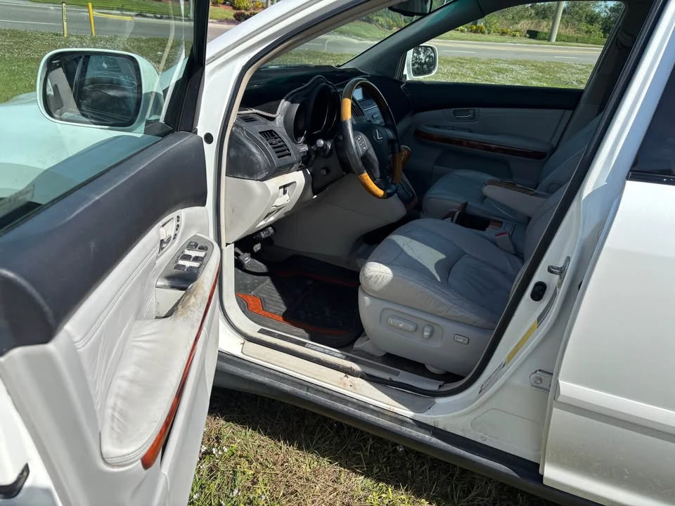 2007 Lexus RX 2nd Gen - Image 5 of 10